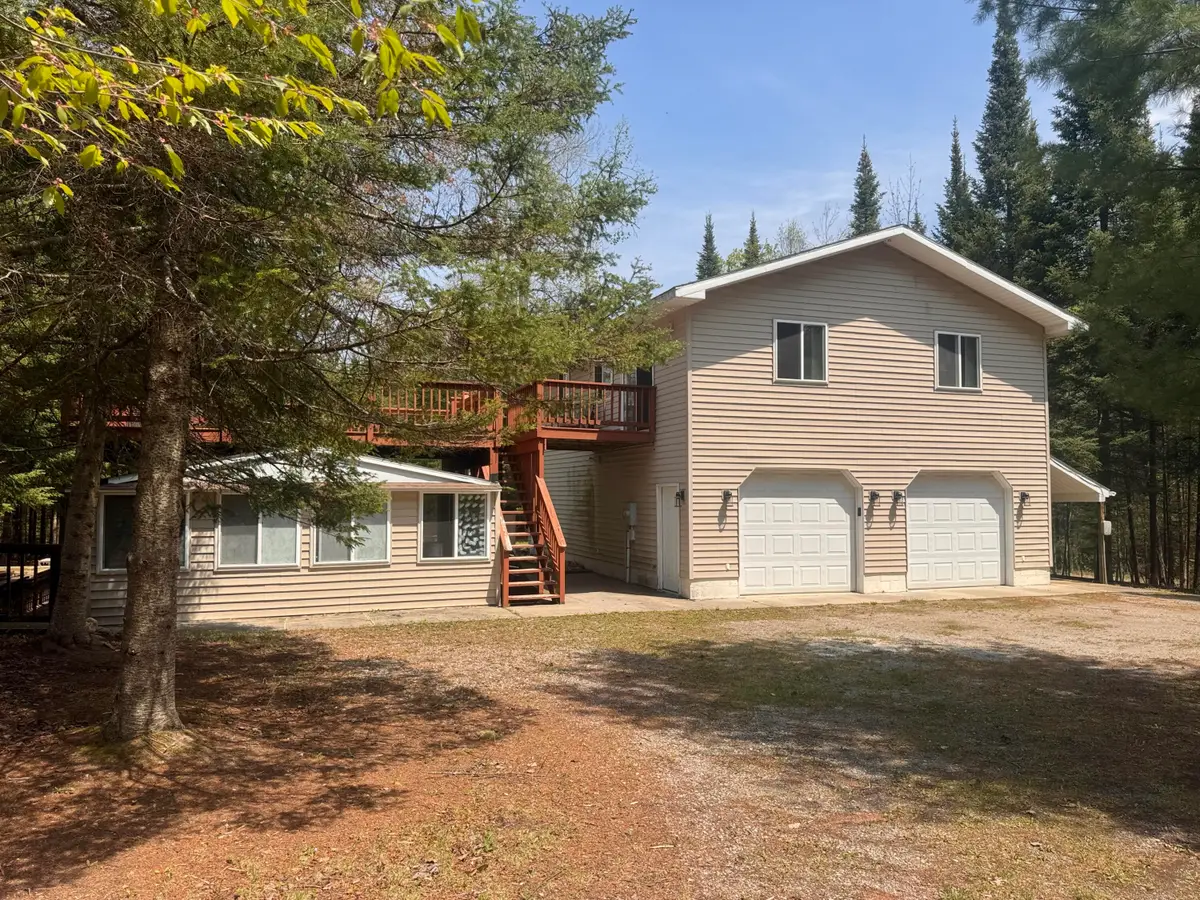 1725 E Lake Circle, Barton City, MI 48705 - #1
