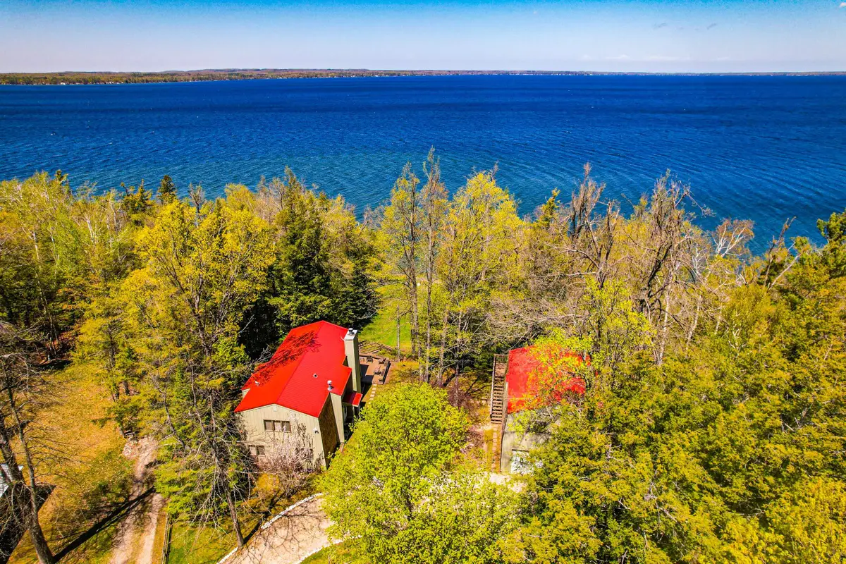 1400 Round Point Drive, Indian River, MI 49749 - #1