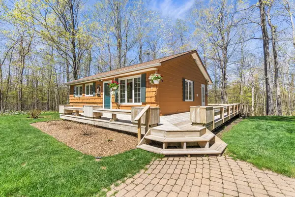 8185 Ridgeview Drive, Cheboygan, MI 49721