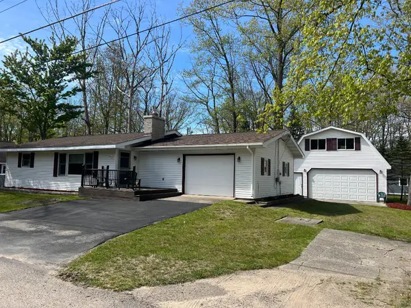 332 Pingree Street, Roscommon, MI 48653