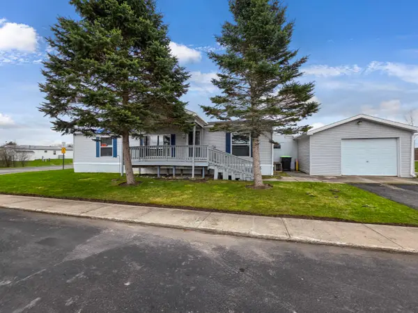 73 Chelsey Lane, Cheboygan, MI 49721