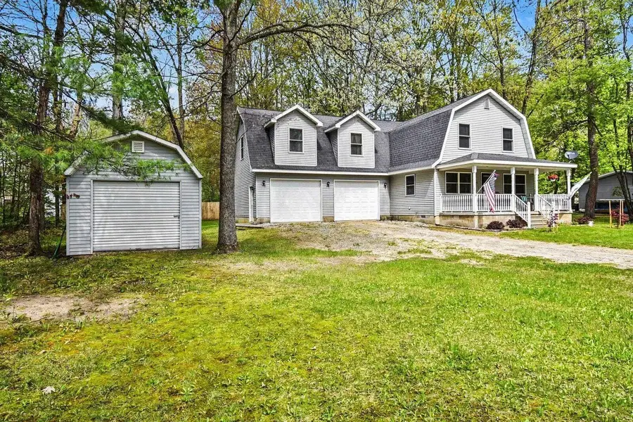 210 Whitebirch Drive, Houghton Lake, MI 48629 - #3