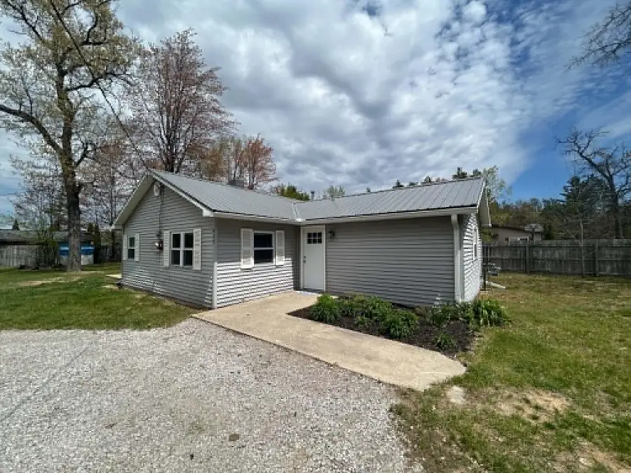 413 S Randall Avenue, Mio, MI 48647 - #2