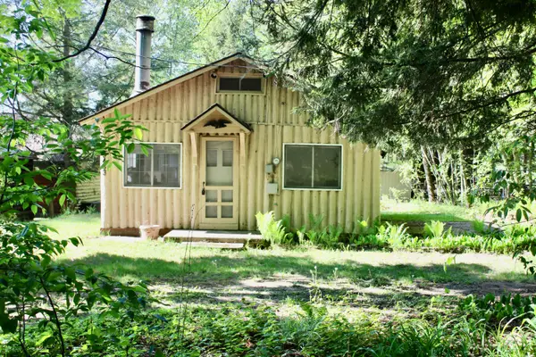 9433 Spinnaker Street, Grayling, MI 49738