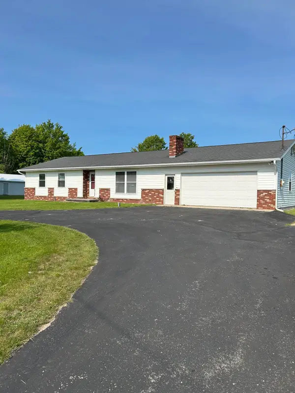7760 S Extension Road, Cheboygan, MI 49721