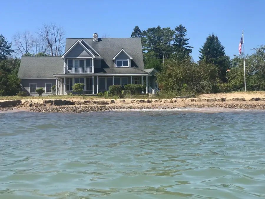 1860 S Sturgeon Point Road, Harrisville, MI 48740 - #3