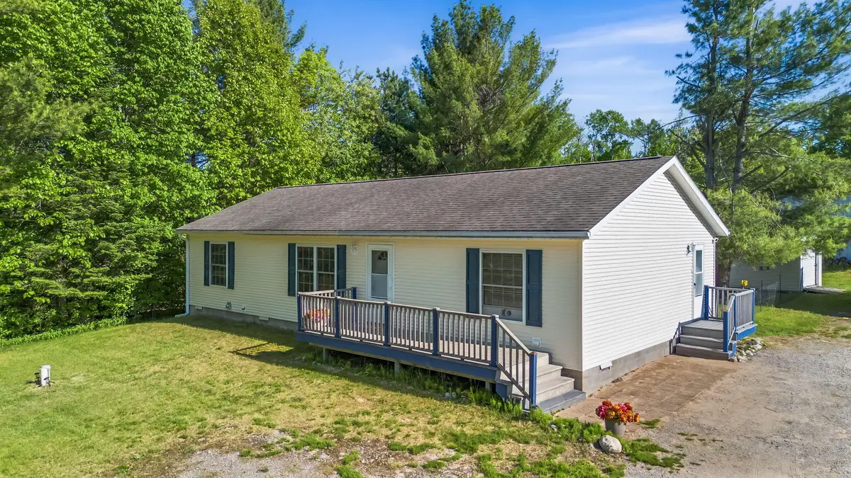 3079 Parrotts Pointe Road, Indian River, MI 49749 - #1