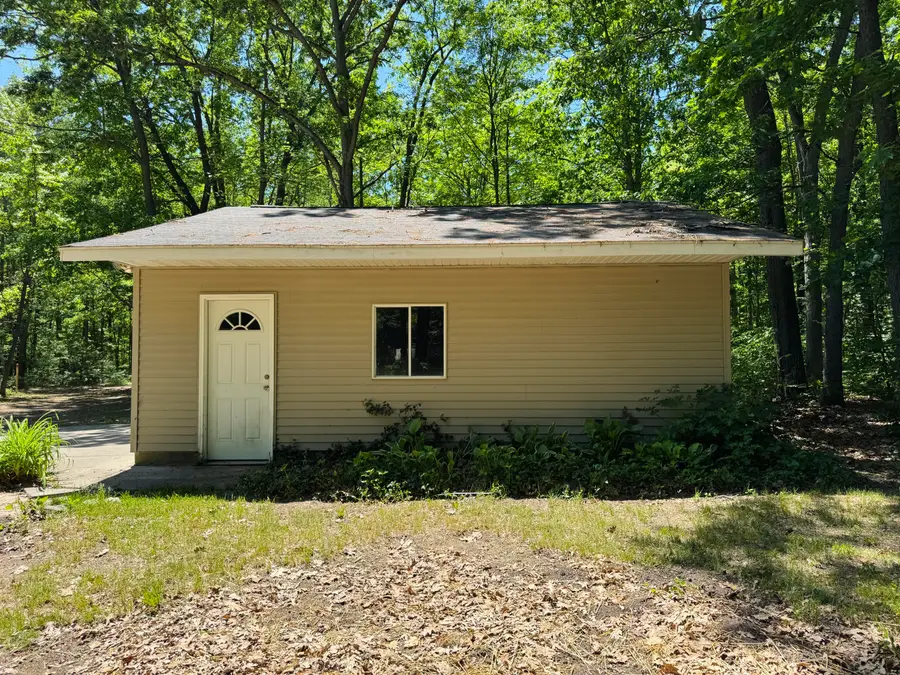 302 Bay City Trail, Houghton Lake, MI 48629 - #3