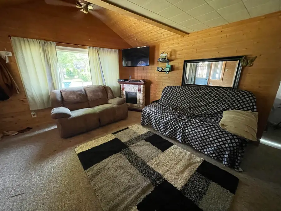 127 Mallard Avenue, Houghton Lake, MI 48629 - #2