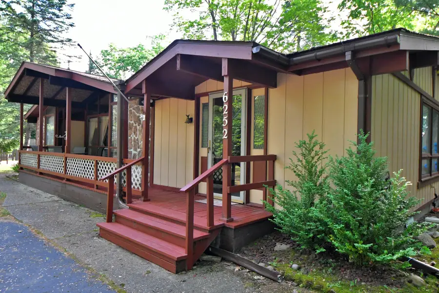 6252 Clearbrook Drive, Saint Helen, MI 48656 - #3