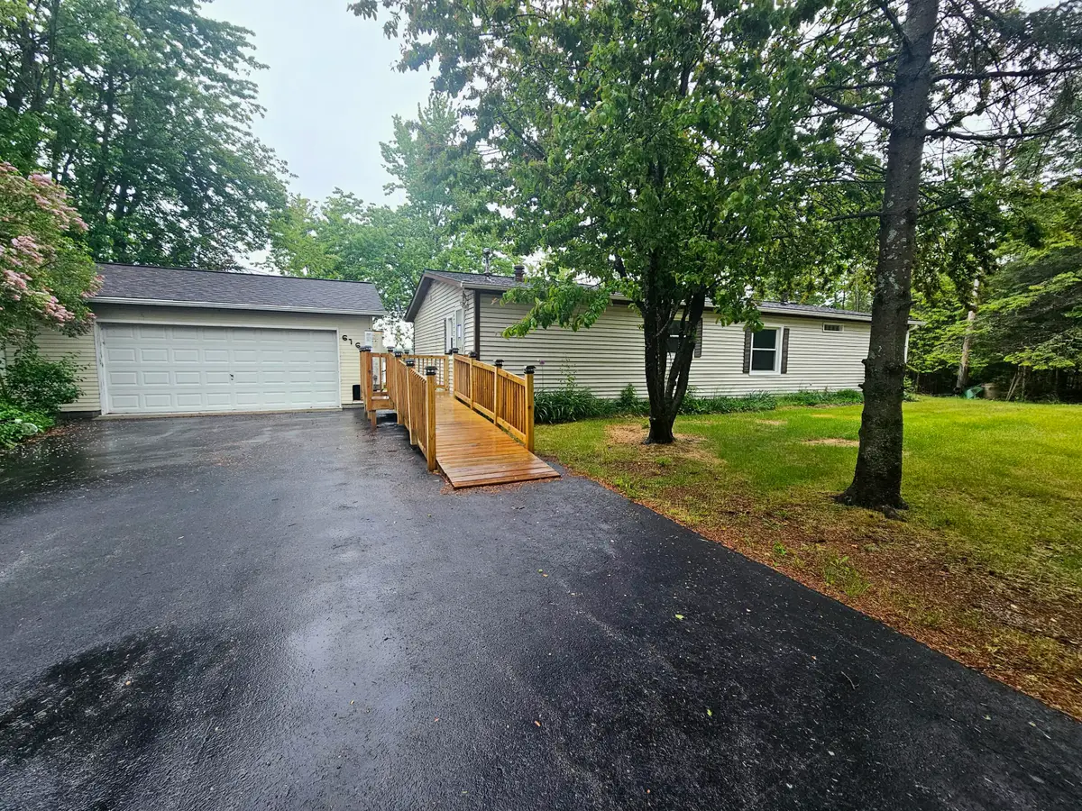 6761 Outer Drive, Presque Isle, MI 49777 - #1
