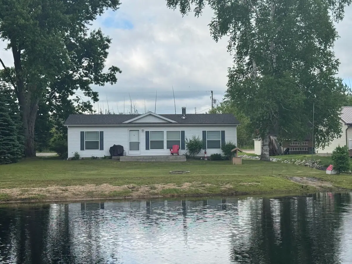304 Lake James Drive, Prudenville, MI 48651 - #1