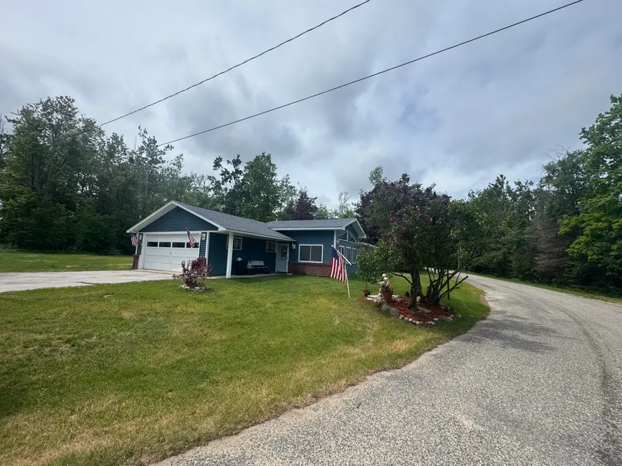 15105 Beaumont Drive, Cheboygan, MI 49721 - #2