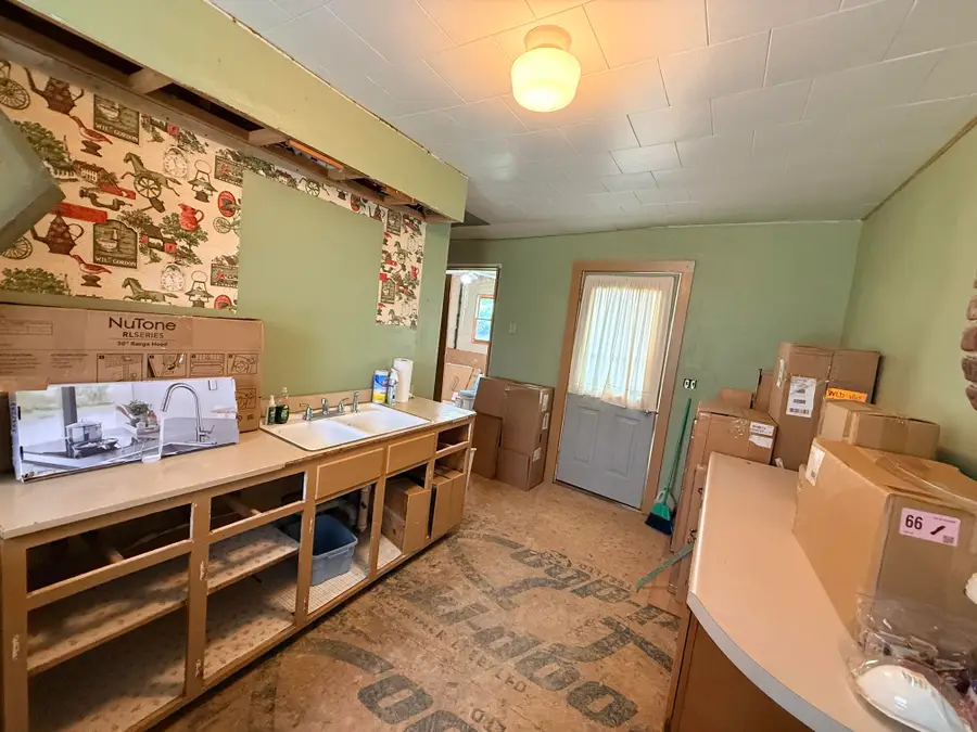 2168 Tower Hill Road, Houghton Lake, MI 48629 - #3