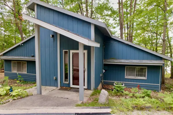 5408 E Martin Lake Drive, Gaylord, MI 49735