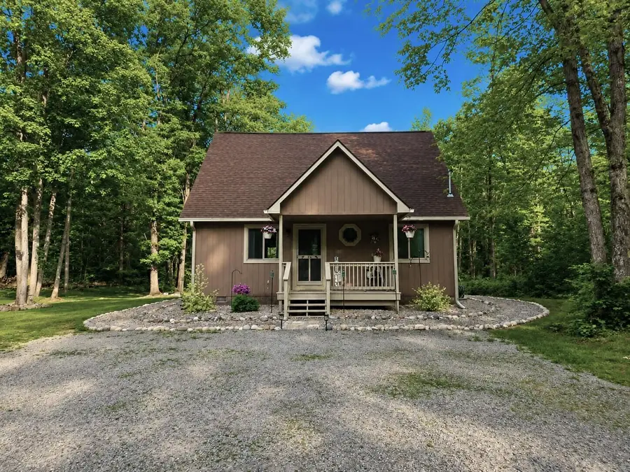 102B Woodhaven Street, Houghton Lake, MI 48629 - #2