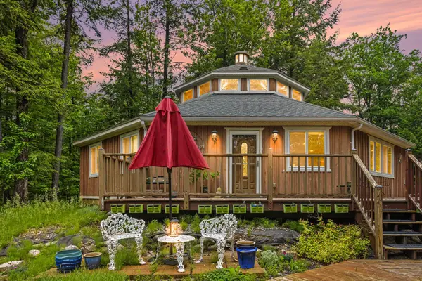 719 N Straits Highway, Indian River, MI 49749