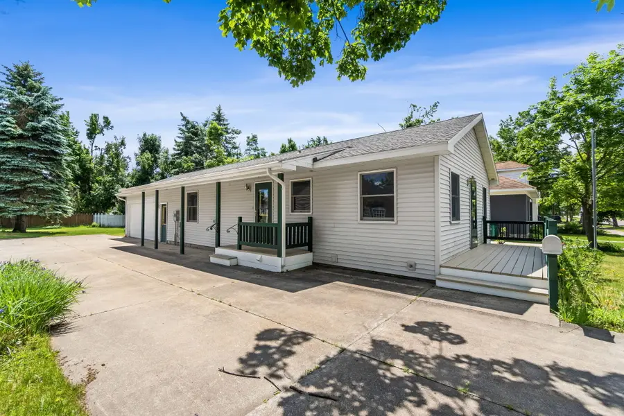 117 W Petoskey Street, Gaylord, MI 49735 - #3