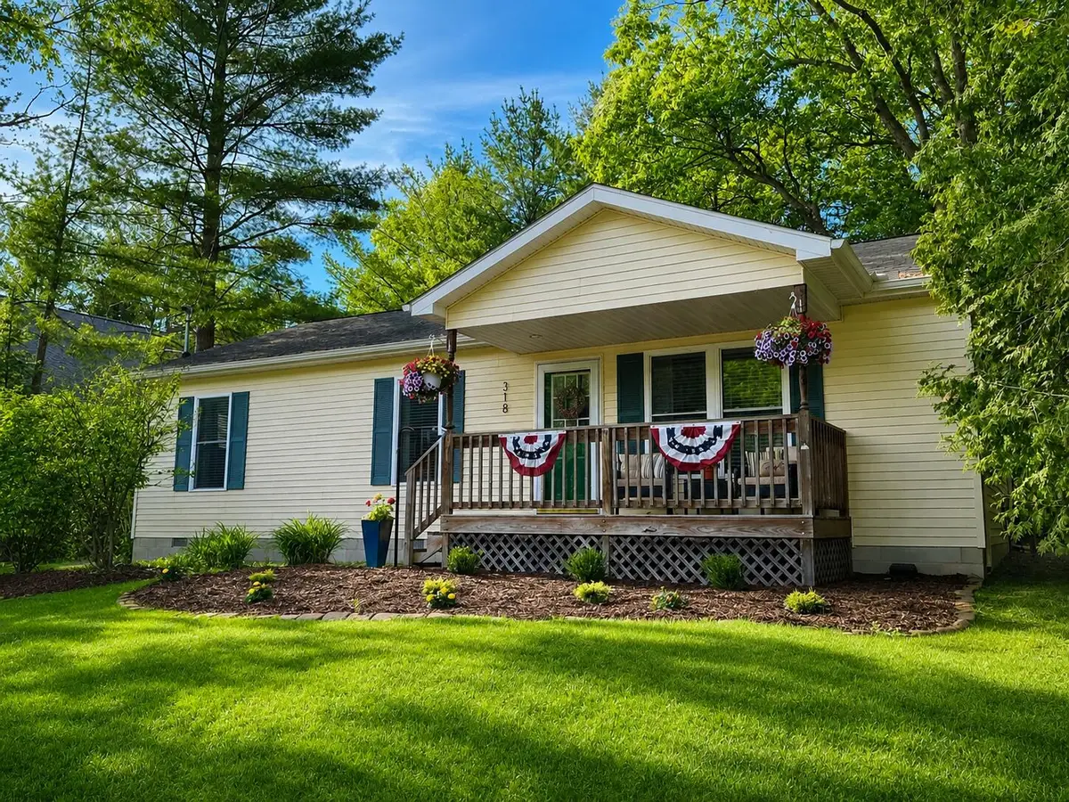 318 Elm Avenue, Roscommon, MI 48653 - #1
