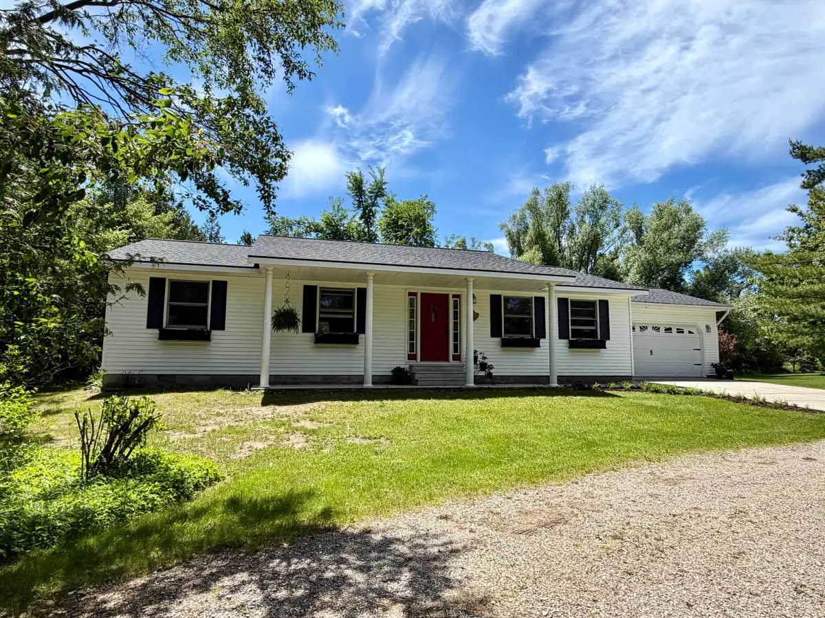 480 E Seymour Street, Cheboygan, MI 49721 - #1