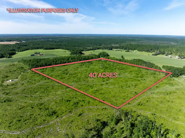40 AC Waters Road, Johannesburg, MI 49751