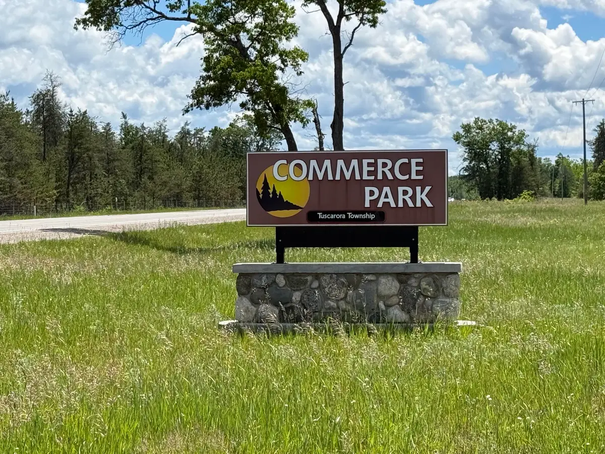 5605 Commerce Boulevard, Indian River, MI 49749 - #1