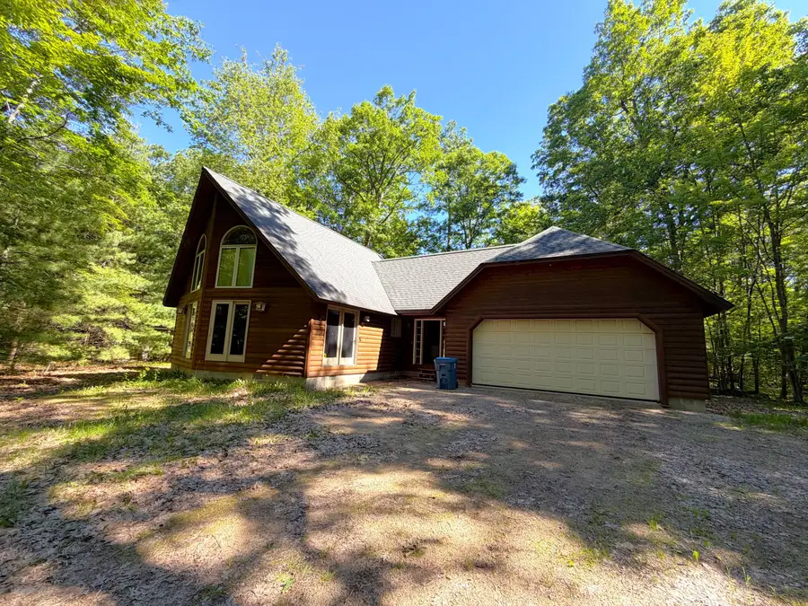107 Teaberry Lane, Houghton Lake, MI 48629 - #2