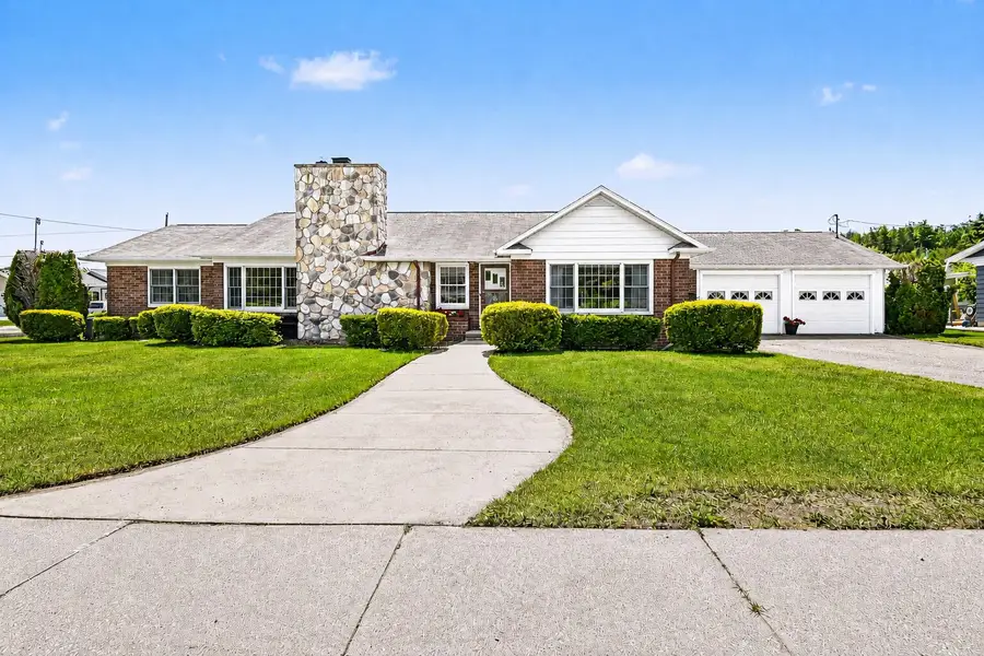 102 E Truckey Street, Saint Ignace, MI 49781 - #2