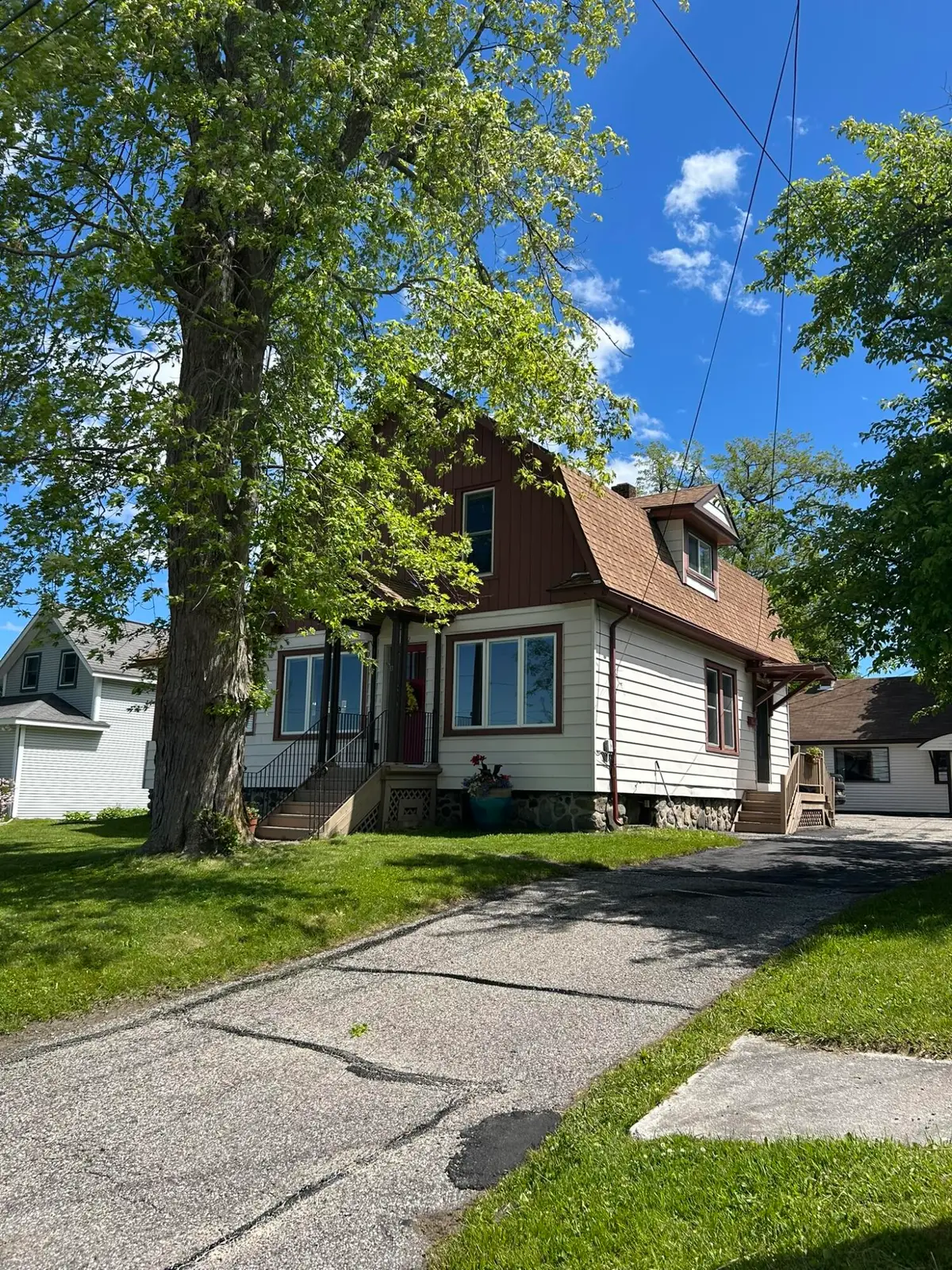 22 E Truckey Street, Saint Ignace, MI 49781 - #1