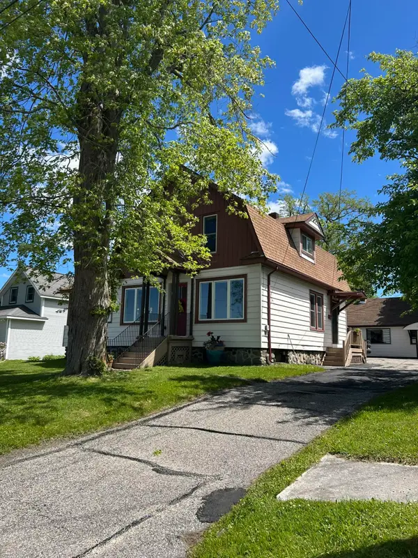22 E Truckey Street, St. Ignace, MI 49781