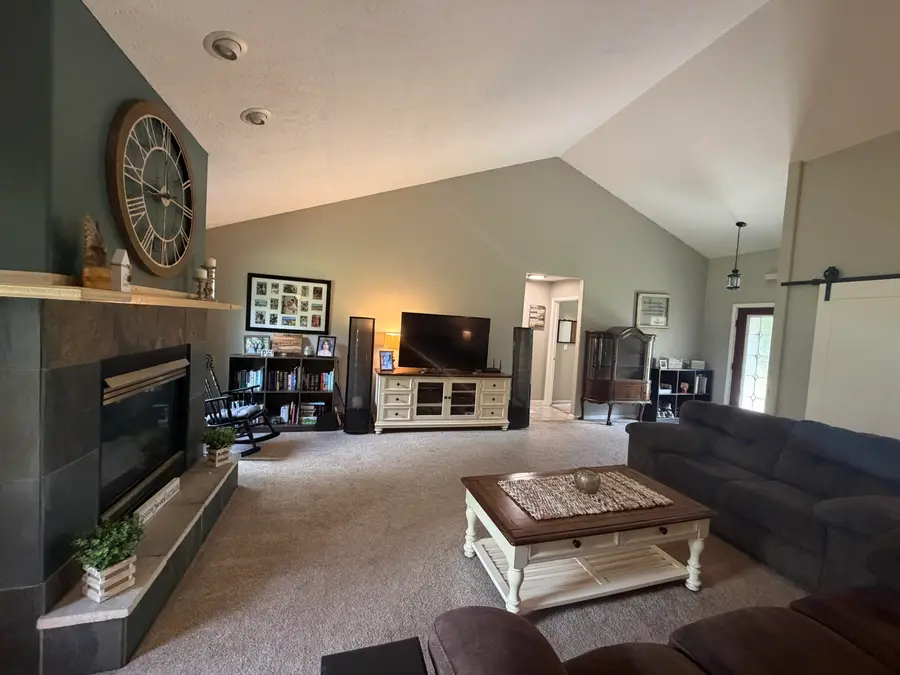 895 Smeaton Road, Houghton Lake, MI 48629 - #3