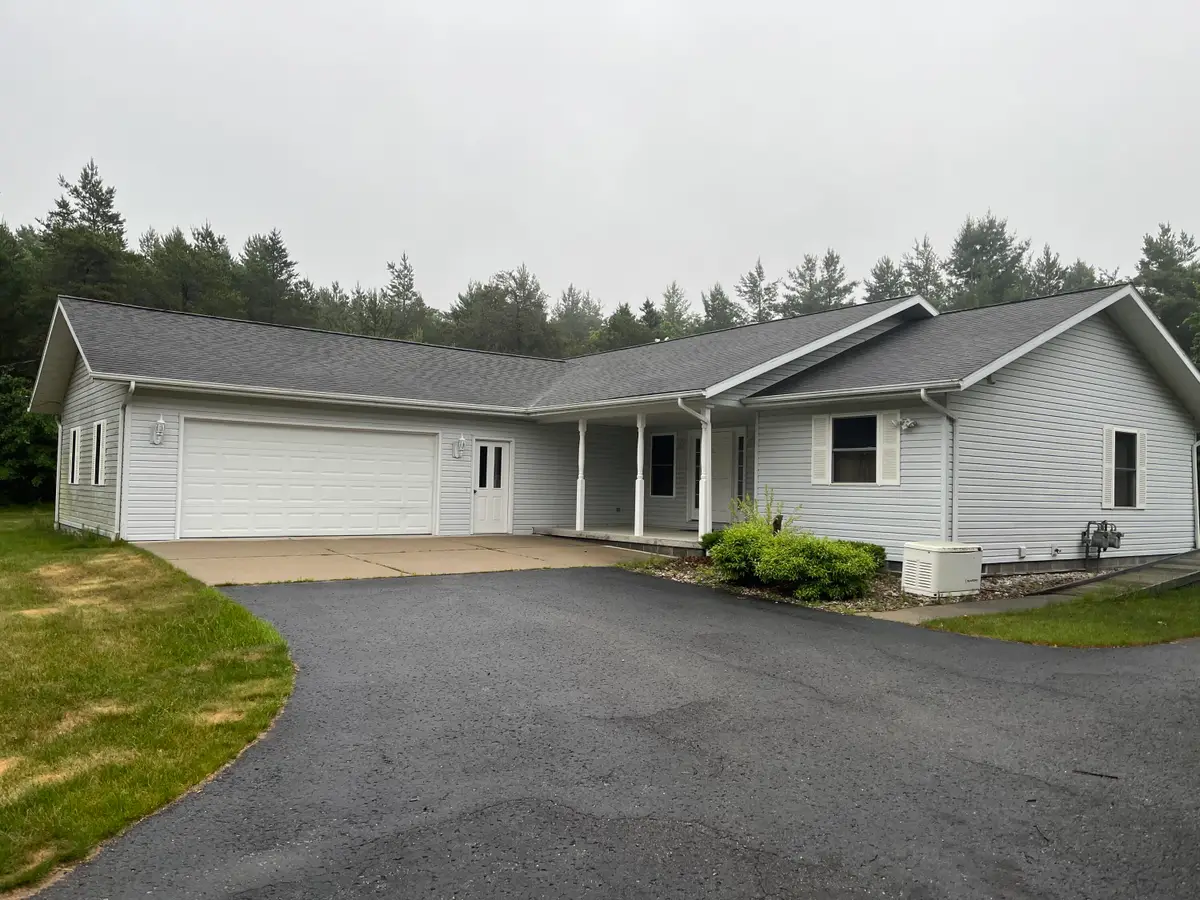 1220 E Douglas Drive, Roscommon, MI 48653 - #1