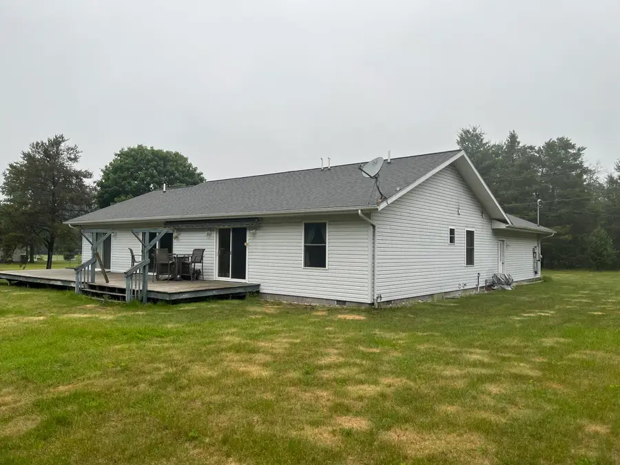 1220 E Douglas Drive, Roscommon, MI 48653 - #3
