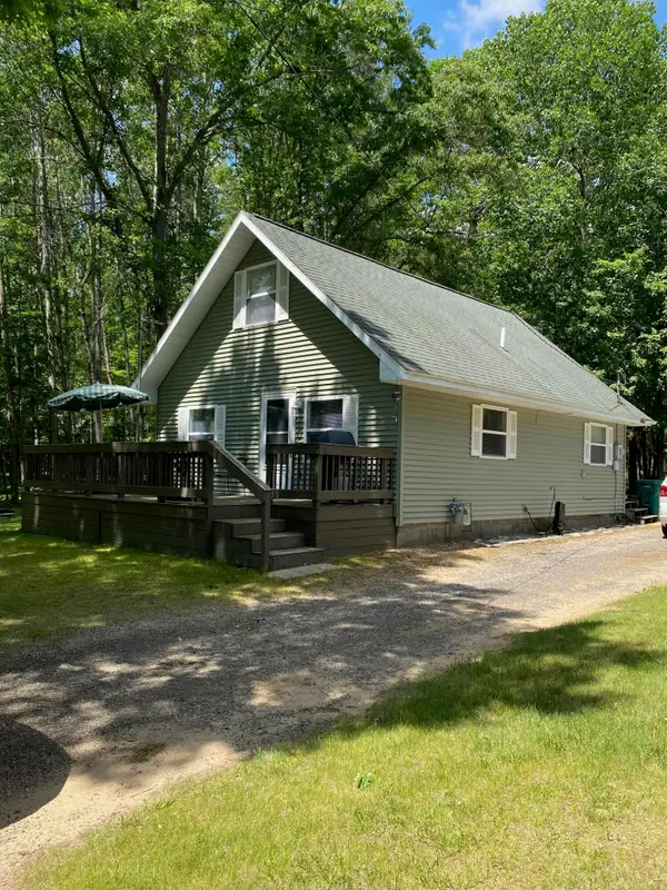 894 Springwood Drive, Prudenville, MI 48651
