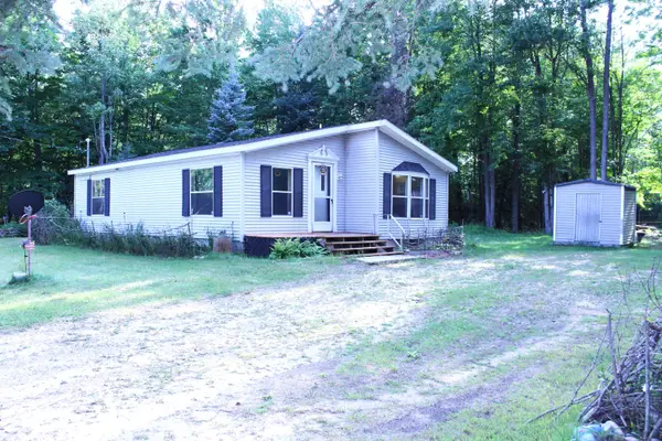 5806 Ranger Lake Road, Gaylord, MI 49735