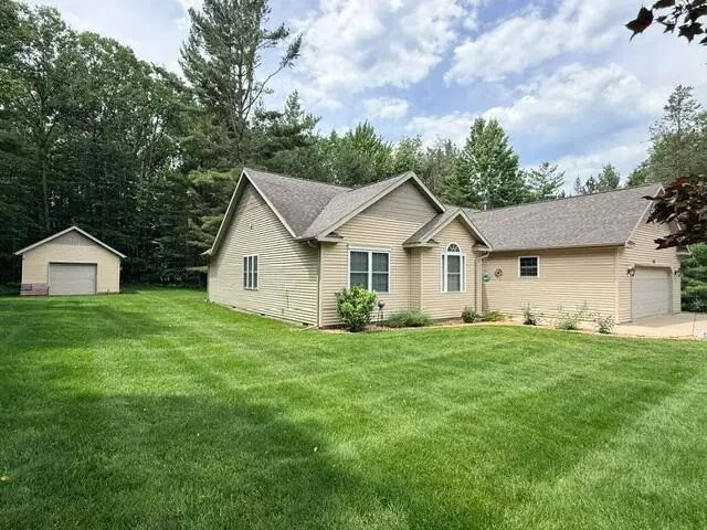 107 Misty Meadow Court, Roscommon, MI 48653 - #2