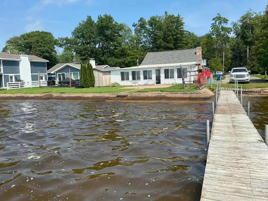 228 Mallard Avenue, Houghton Lake, MI 48629 - #2