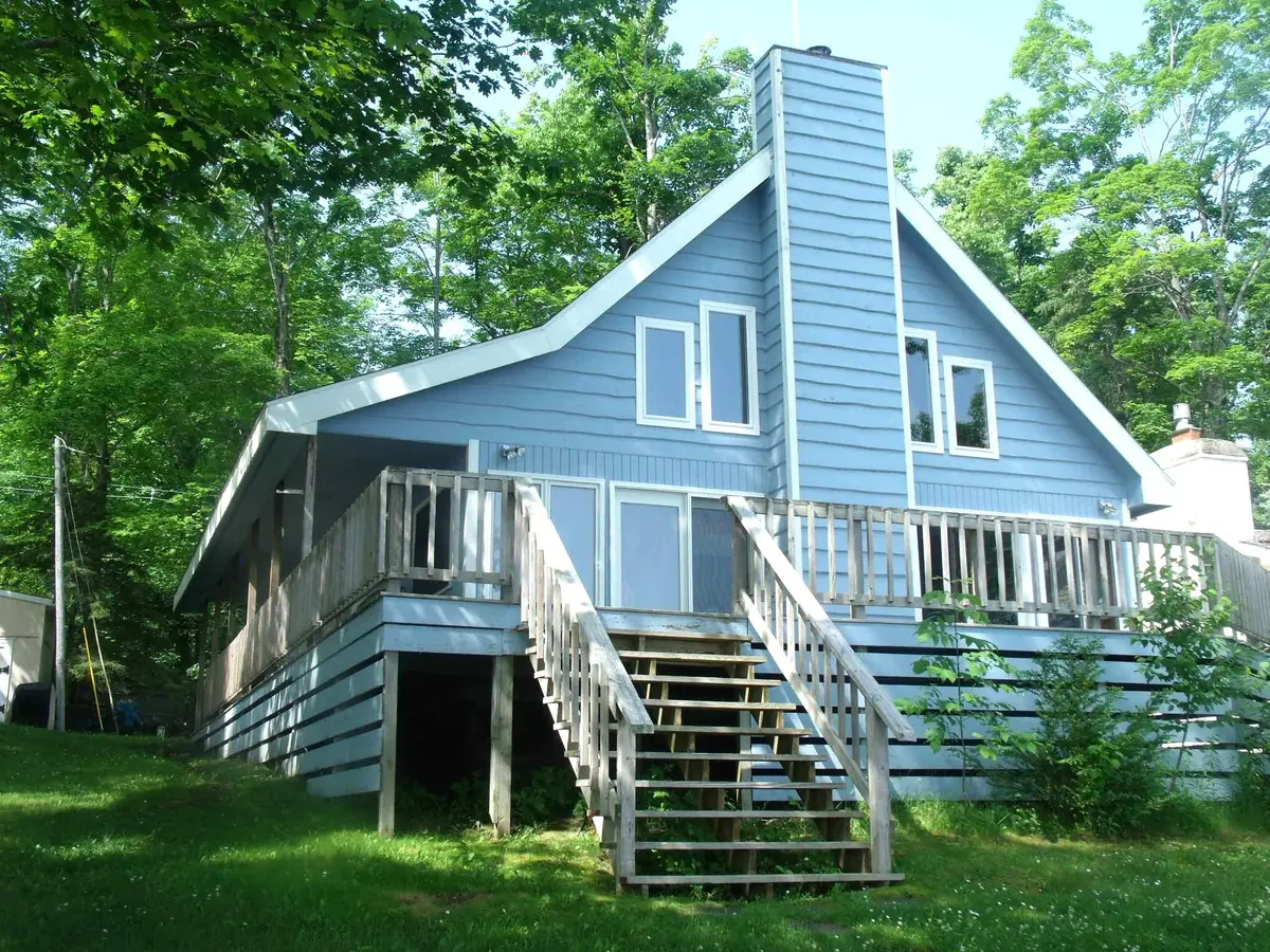 681 E Shoreview Lane, Indian River, MI 49749 - #1