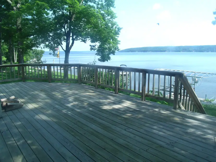 681 E Shoreview Lane, Indian River, MI 49749 - #3