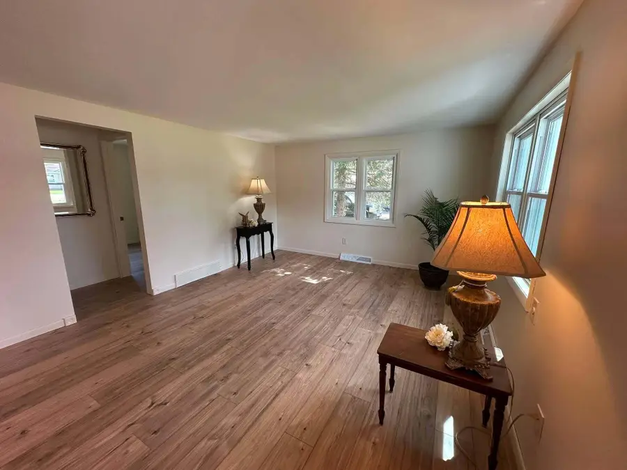 101 E Sunset Drive, Roscommon, MI 48653 - #2
