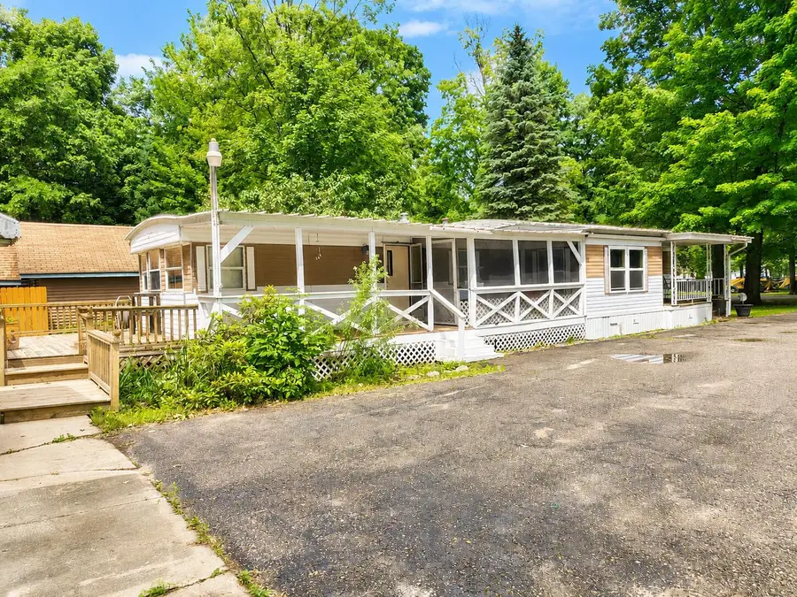 309 Northway Drive, Houghton Lake, MI 48629 - #2