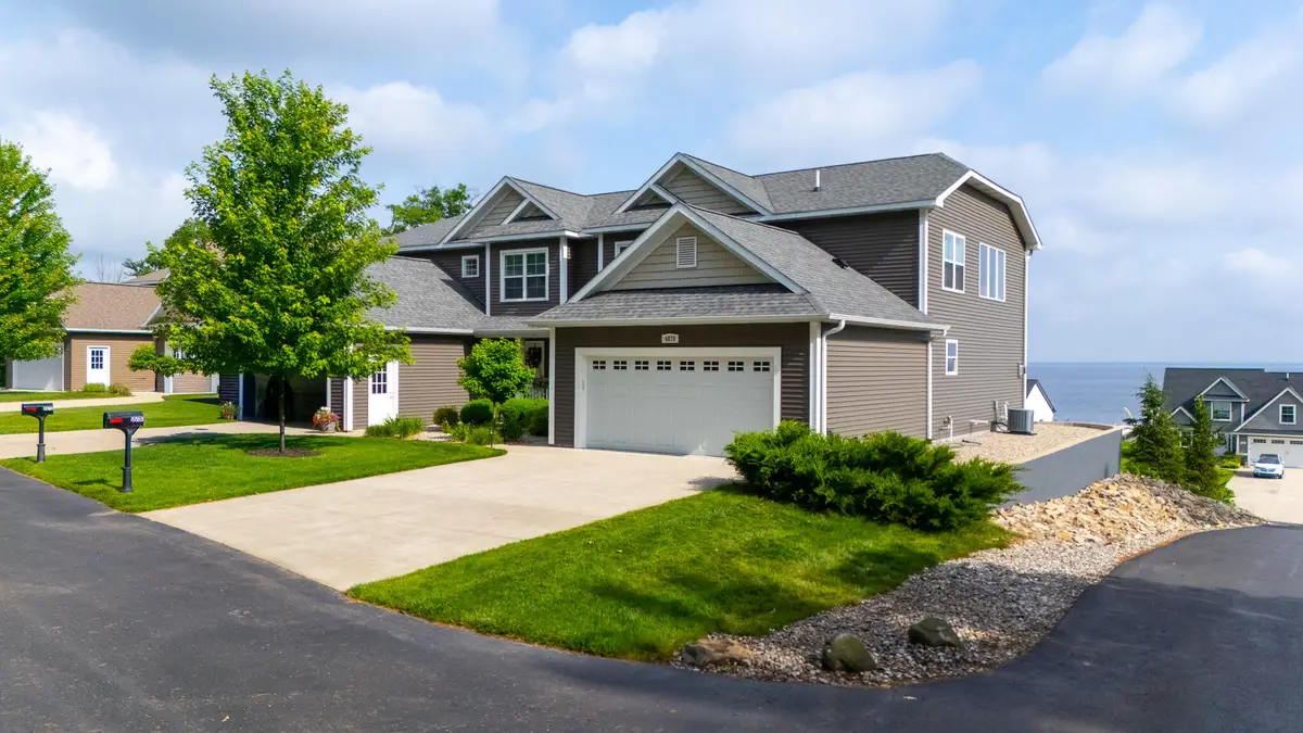 4876 W Houghton Lake Drive, Houghton Lake, MI 48629 - #1