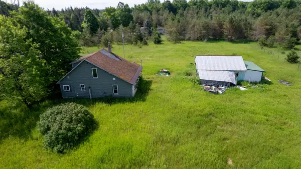 6809 Pleasantview Road, Levering, MI 49755