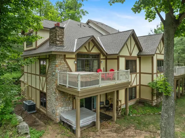 5165 Alpine Overpass #784, Harbor Springs, MI 49740