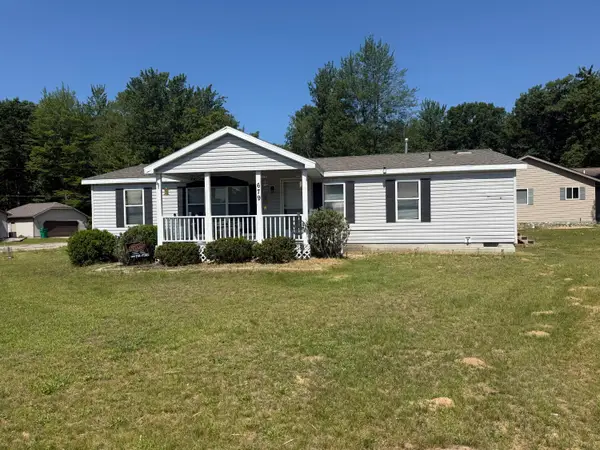 679 Lake James Drive, Prudenville, MI 48651
