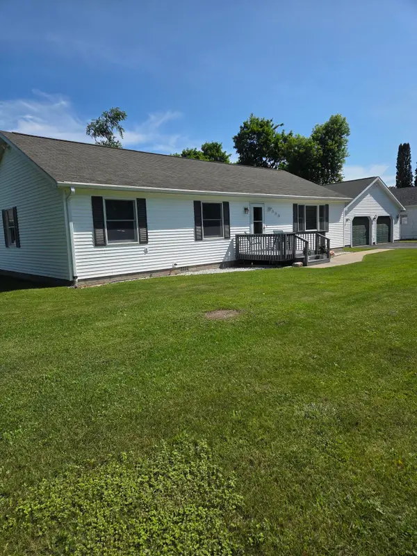 506 Horne Street, Cheboygan, MI 49721