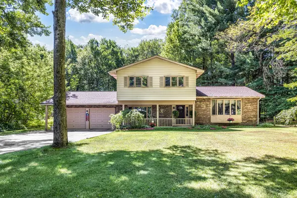 305 Huntington Road, Houghton Lake, MI 48629