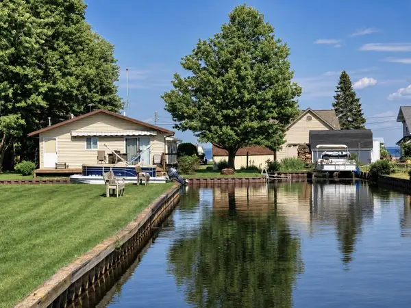 103 Utah Drive, Houghton Lake, MI 48629