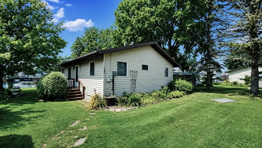 103 Utah Drive, Houghton Lake, MI 48629 - #3