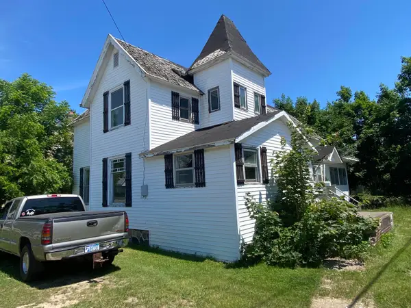 108 N Elm Avenue, Gaylord, MI 49735